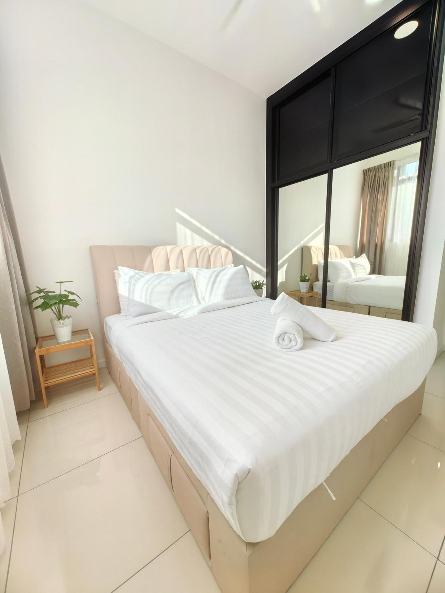 Chambers Residence Klcc By Purple Orchid Kuala Lumpur Ngoại thất bức ảnh