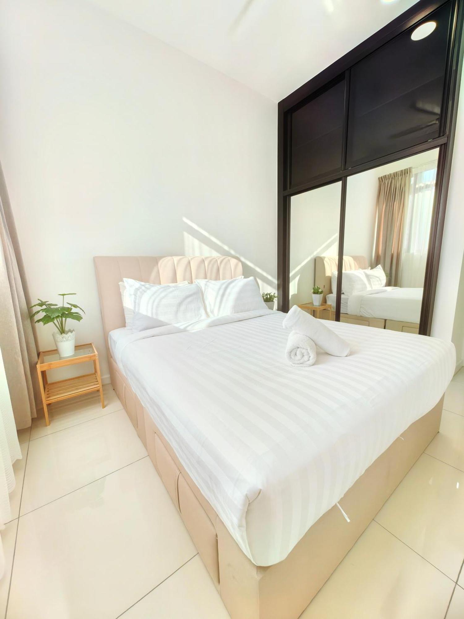 Chambers Residence Klcc By Purple Orchid Kuala Lumpur Ngoại thất bức ảnh