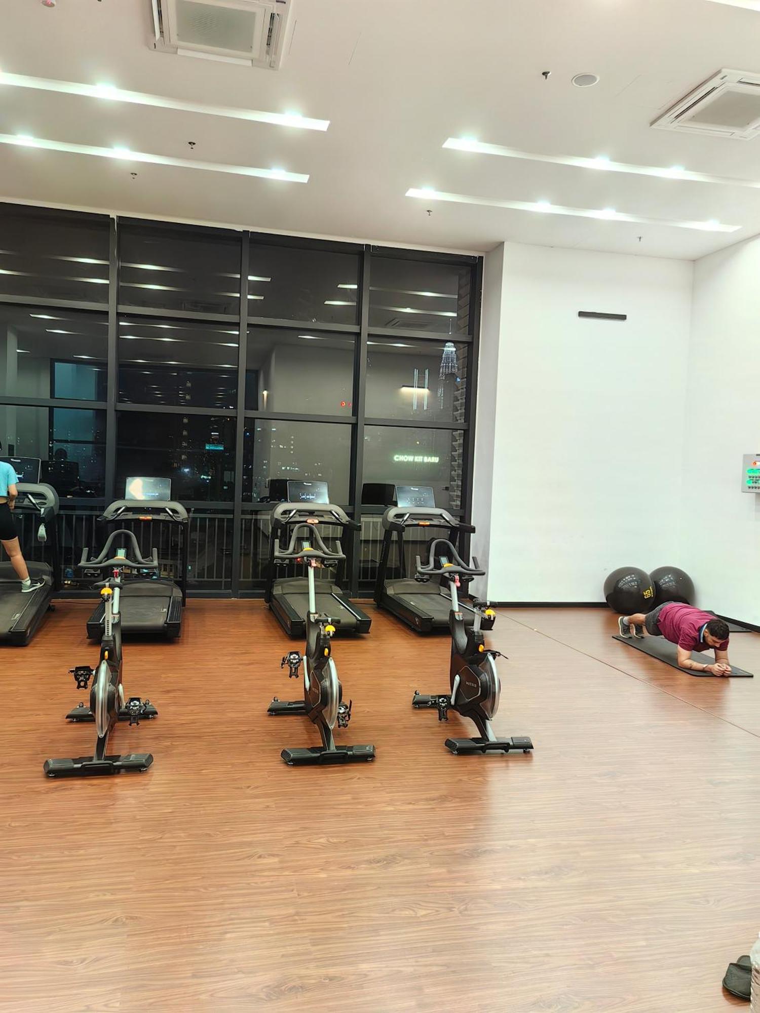Chambers Residence Klcc By Purple Orchid Kuala Lumpur Ngoại thất bức ảnh